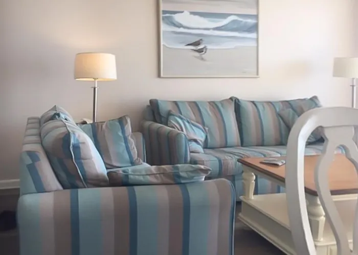 Carousel Apartment *