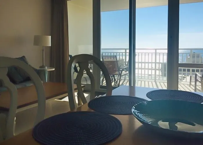 Carousel Apartment *
